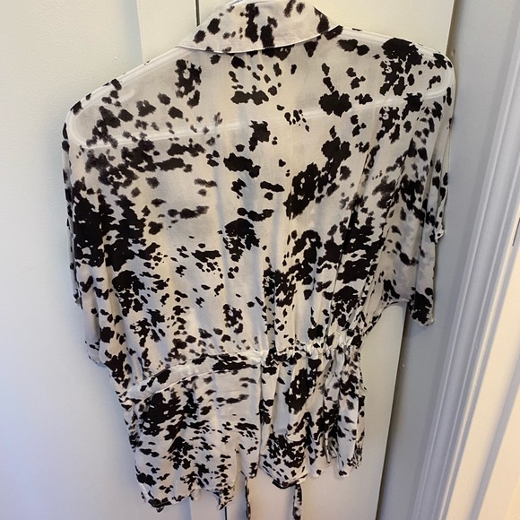 Wrangler Cow Print Blouse - Picture 2 of 3